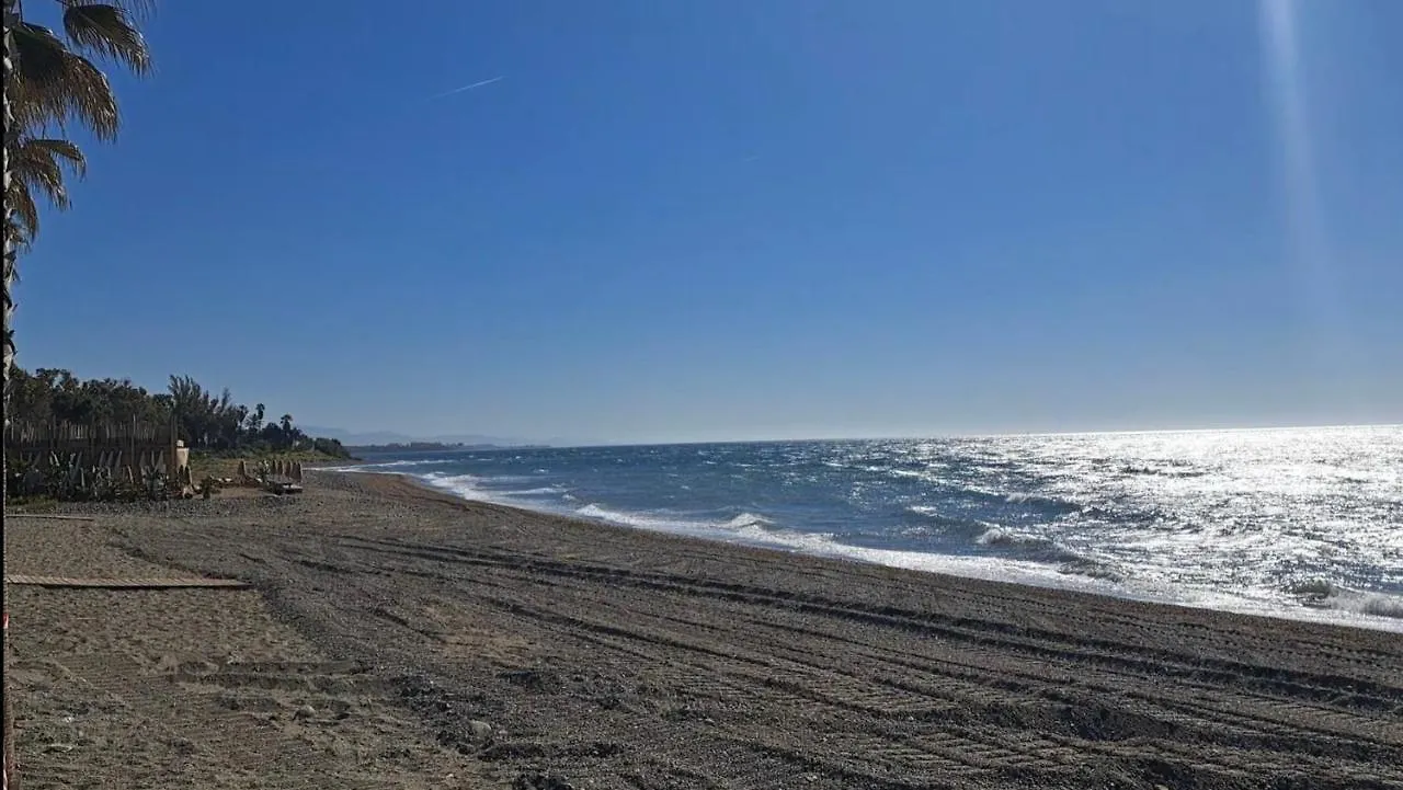 Apartment With 2 Big Bedrooms On Suite + Terraces Estepona