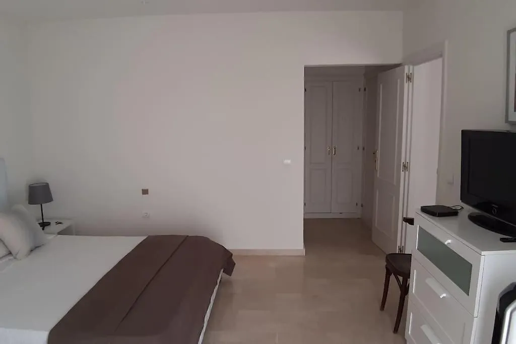 Apartment With 2 Big Bedrooms On Suite + Terraces Estepona