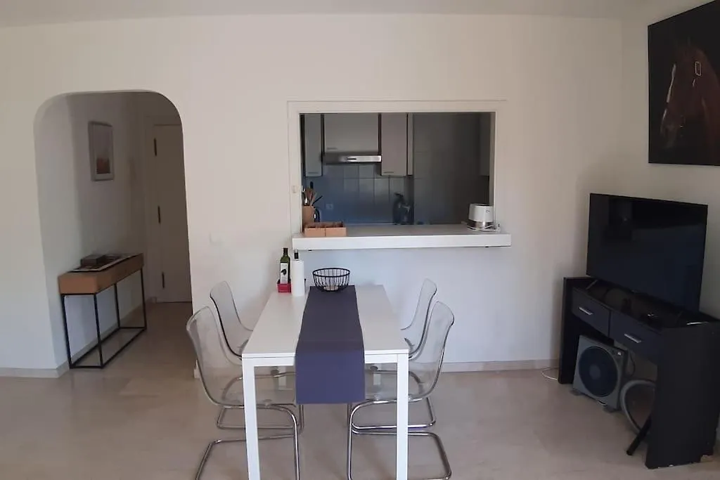 Apartment With 2 Big Bedrooms On Suite + Terraces Estepona